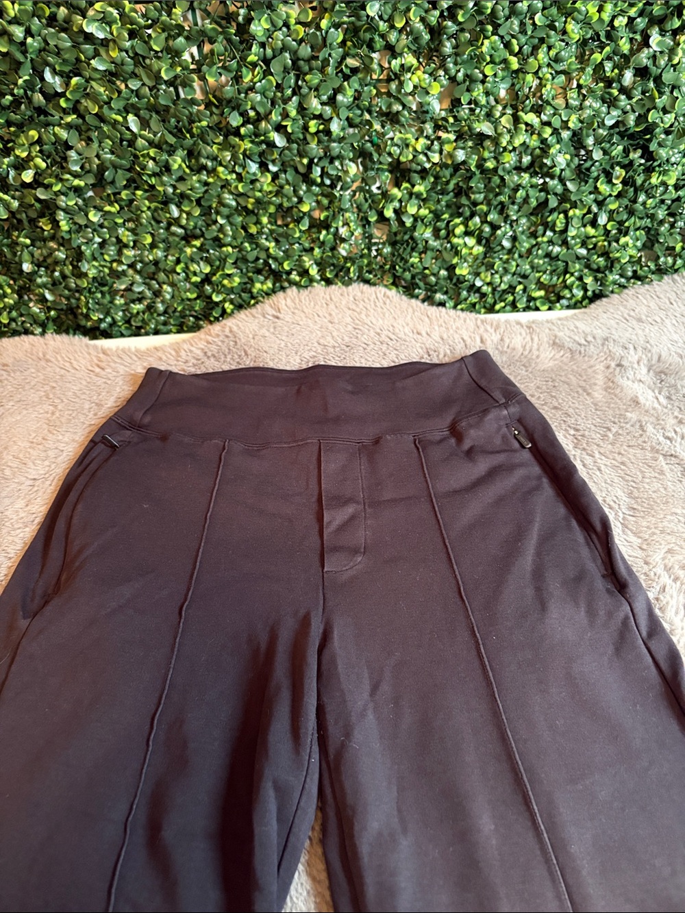 Athleta Black Straight-Leg Performance Pants Size 0 - Picture 2 of 6